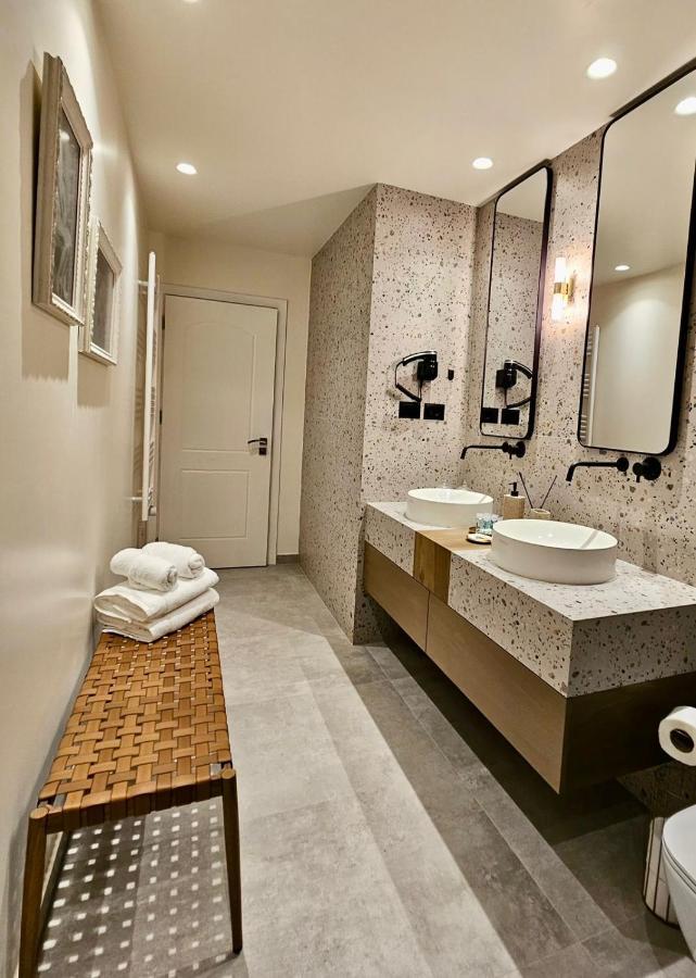 Novi'S Luxury Apartment 2 Gjirokaster Exterior photo